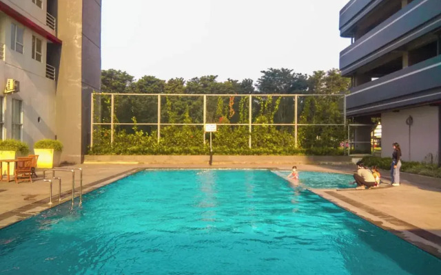 Simple Studio (No Kitchen) At Elvis Tower Apartment