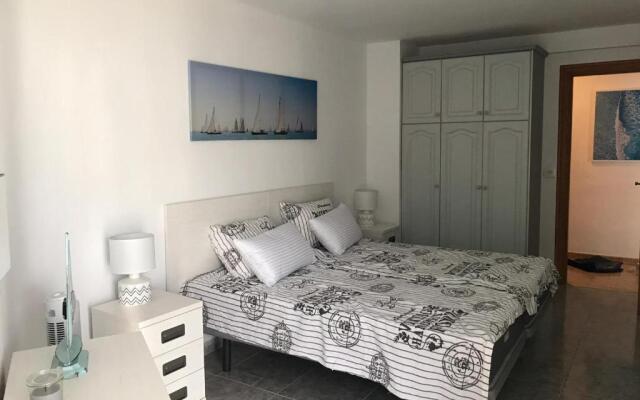 SeaView 2 Bed Apart , 30m from Playa Arenal, Garage