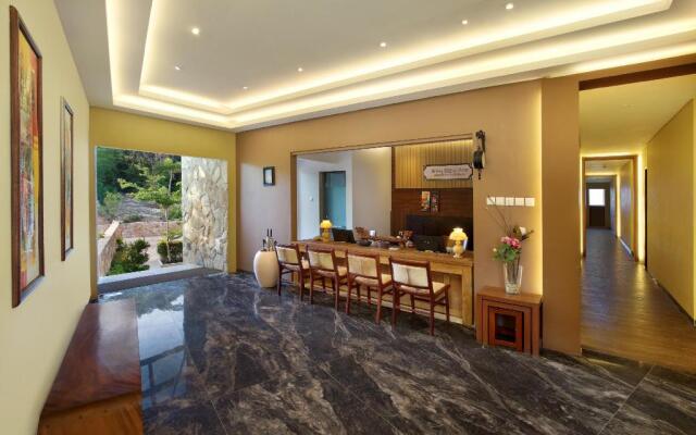 Royal Ocean View Beach Resort