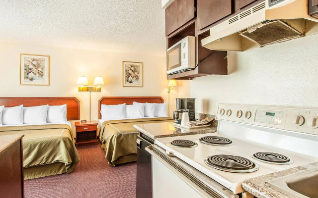 Rodeway Inn & Suites Hwy 217 & 26 W