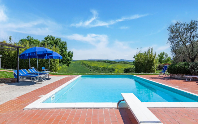 Typical Tuscan farmhouse with swimming pool and A/C
