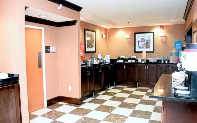 Hampton Inn & Suites Birmingham-Pelham (I-65)