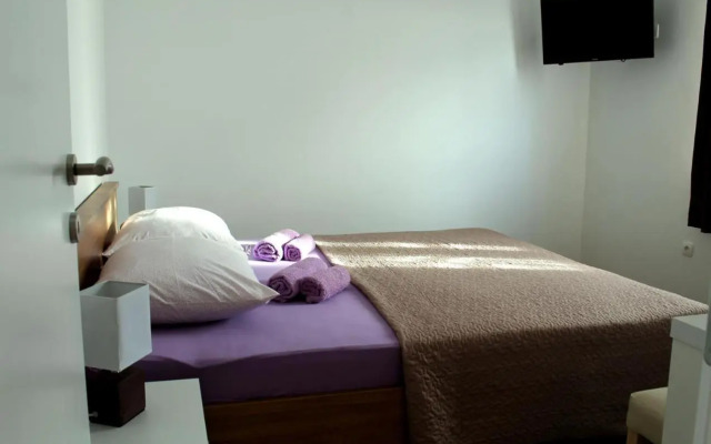 Apartments with a parking space Podaca, Makarska - 15475