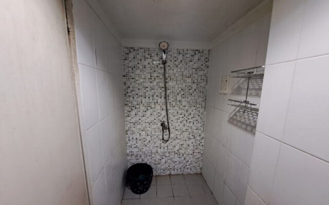 OYO Life 93106 Apartement Grand Sentraland By Andi