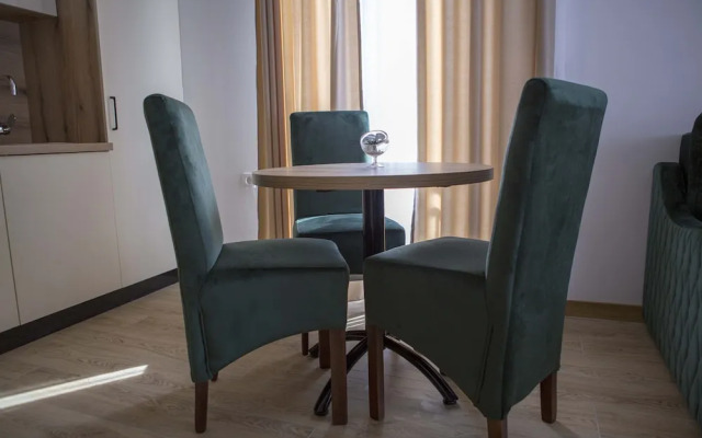 Apart Hotel Gondola Kolasin