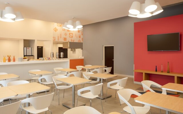 Fiesta Inn Express Monterrey Centro