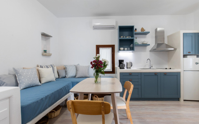 Arco Naxos Luxury Apartments