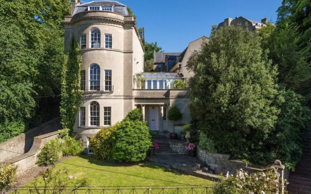 Somerset House - Charming Period 1BD