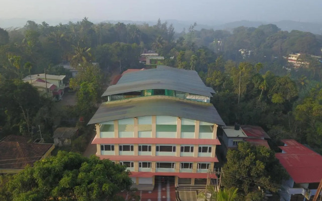 Hotel Wayanad Square