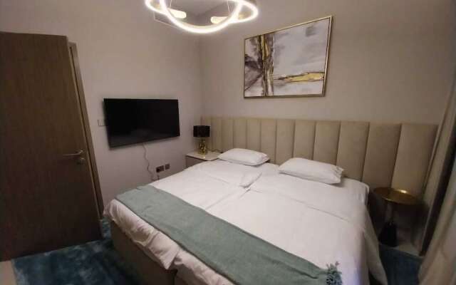 Majestic 3B Apt With Breathtaking View in Downtown