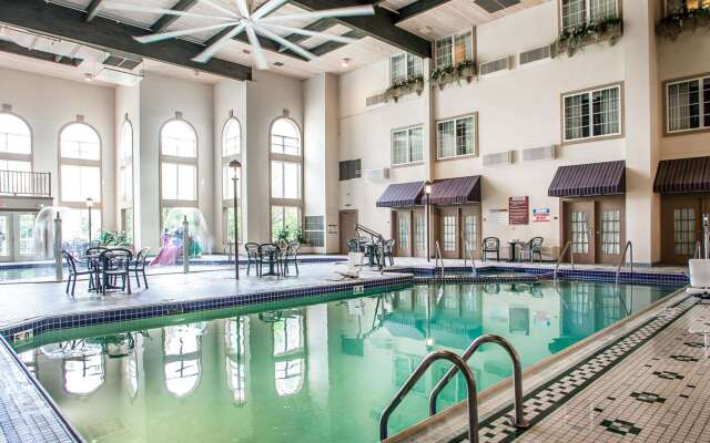 Comfort Suites Milwaukee Airport