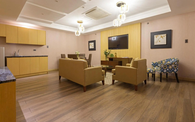 Best Western Plus Metro Clark