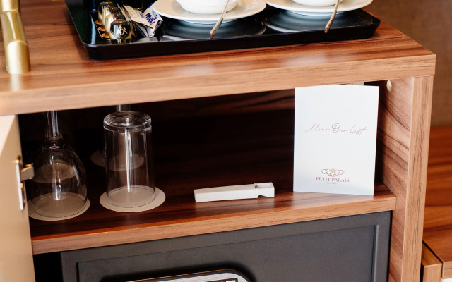 Petit Palais Platres Hotel