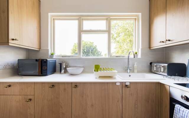 The Maida Vale Maison - 4BDR Maisonette Flat