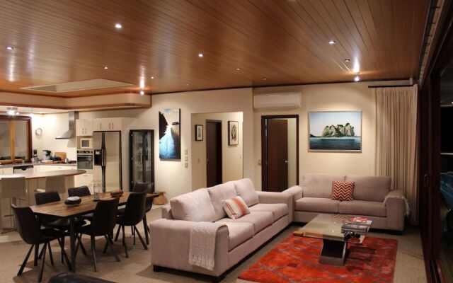 Coromandel Views Bed and Breakfast