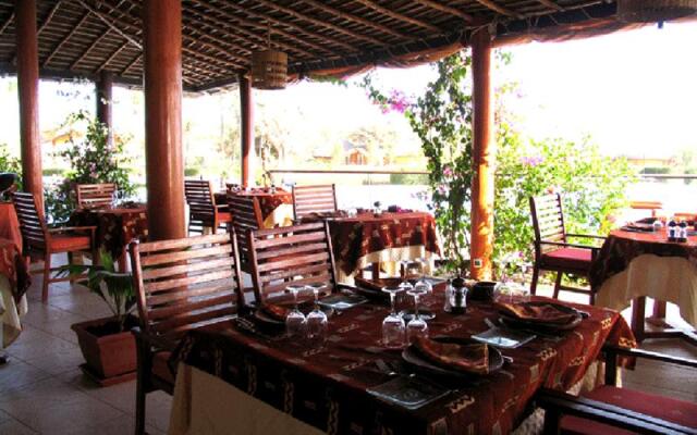 Royal Lodge Hotel