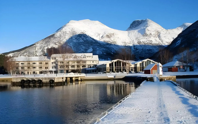 Rosendal Fjordhotel