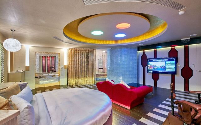 Gold Motel