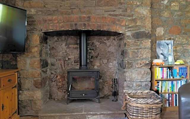 Cwtch Farm Bed & Breakfast