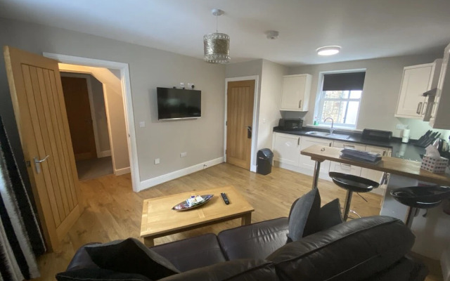 The Three Horseshoes Hotel
