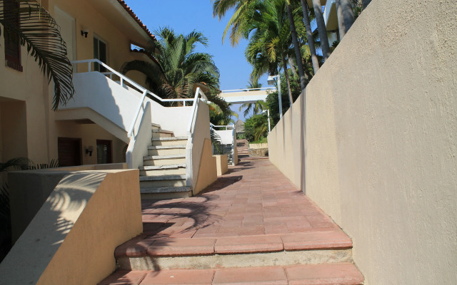 Villas del Palmar Manzanillo with Beach Club