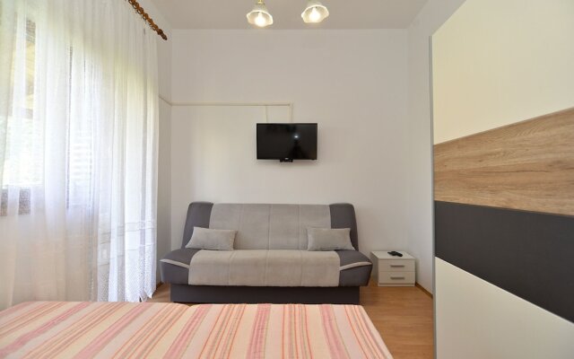Apartment 106