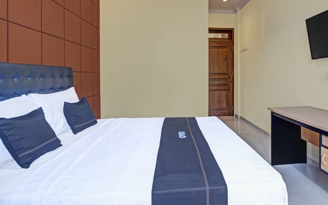 Collection O 91666 Meyli Guesthouse – Guest Rooms – Cilacap