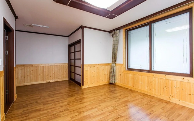 Gongju Gyeryongsandeul Flower Pension