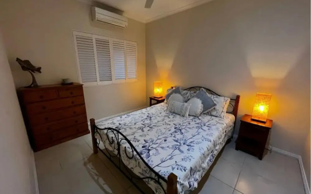 Entire holiday home in Cable Beach
