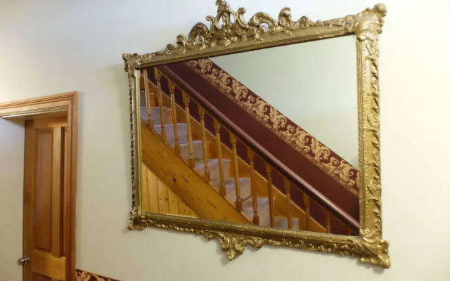 Stoke House Bed And Breakfast