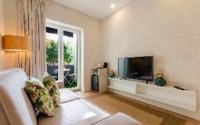 LX51 Smart Suites & Studios - Lisbon Center