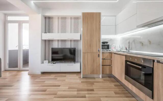 Miku Apartment-Incredible City View 2Bd Apartment at Myslym Shyri