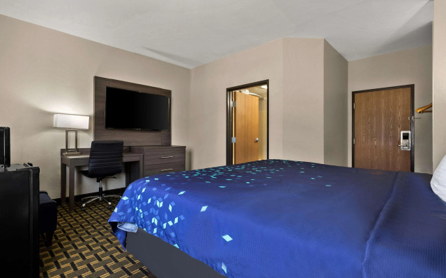 SureStay Plus Hotel by Best Western Tulsa East