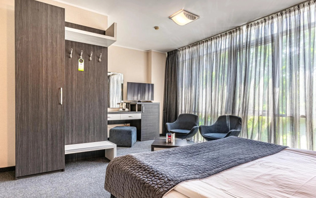 Hotel Noris