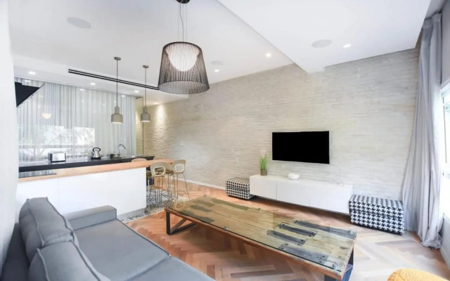 Architect Luxurious 2BR in Ruppin street by HolyGuest
