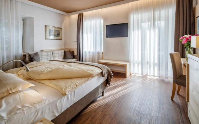 Hotel Menardi