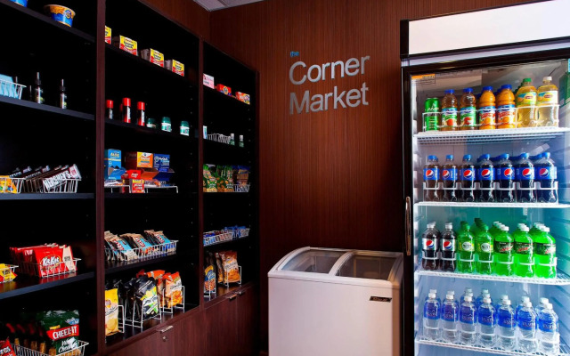 Fairfield Inn & Suites by Marriott Houston Hobby Airport.