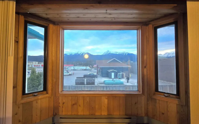 Alpine Inn