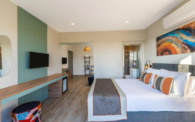 Echinus Lara Hotel