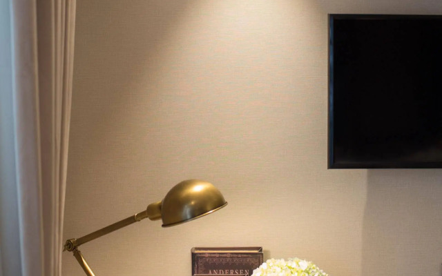 Peridot Gallery Classic Hotel