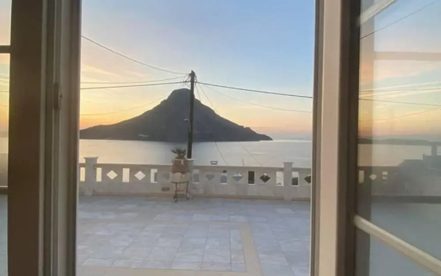 Villa - Sleeps 7 - Hot Tub - Pets - Sea View