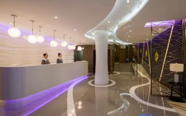 Orange Hotel (Wuhan Jianghan Road Pedestrian Street)