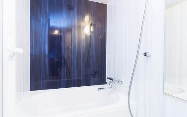 MINAMISENBA Crystal Hotel