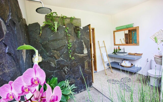 Floating Leaf Eco-Luxury Retreat