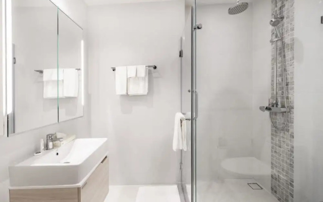 Diamond Condo by Villacarte