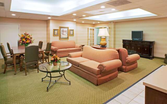 Clarion Hotel & Suites Convention Center Fredericksburg