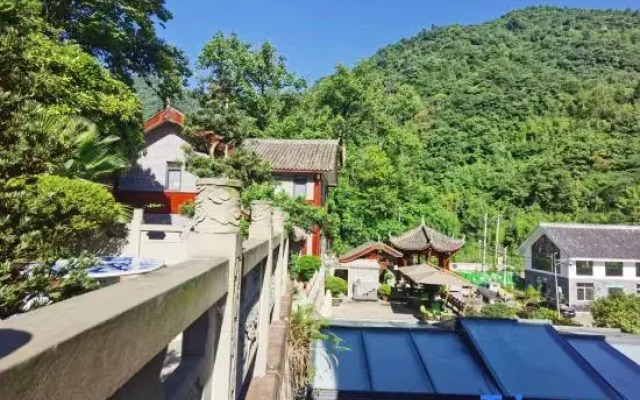 Qingcheng Mountain Villa · Hot Spring Holiday Villa