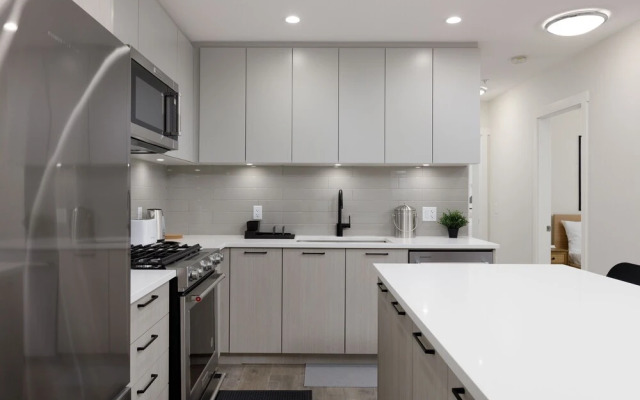 Lea Ave Coquitlam 116