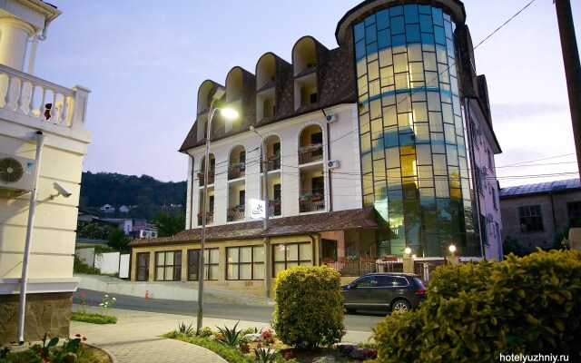 Hotel Yuzhny