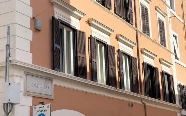 Vatican Beautiful 2Br Apartment